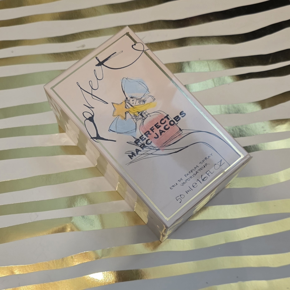 Marc Jacobs "Perfect" Eau de Parfum - Picture 3 of 5